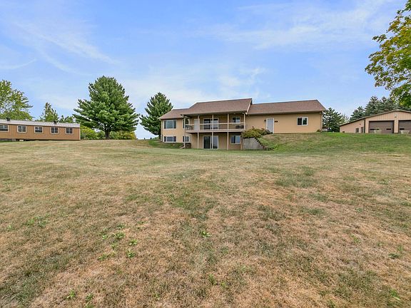2nd image of 671 Kinney Rd