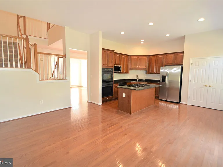 25140 Boomerang Ter — Photo 20