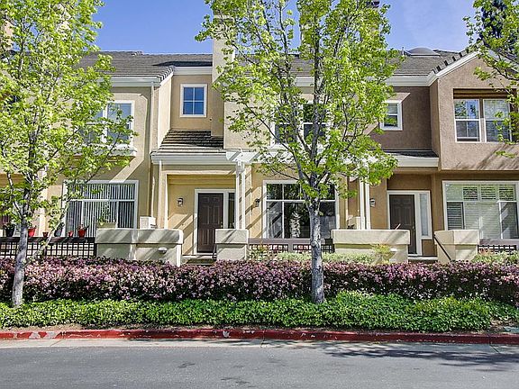2nd image of 435 Camille Cir Unit 14