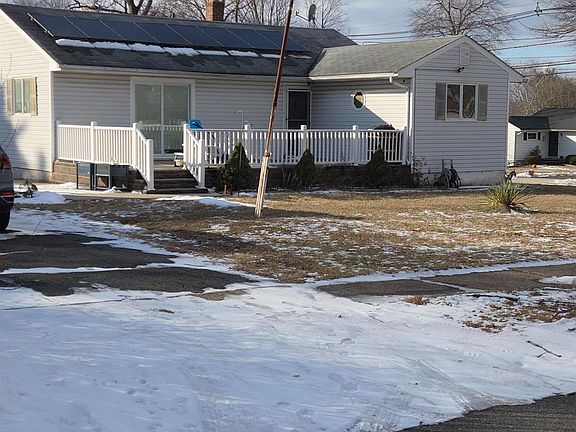 2nd image of 5200 Emerson St