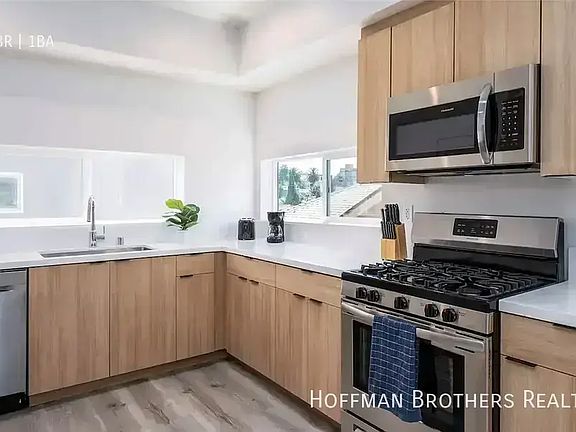 2nd image of 218 N Coronado St #216-1/4