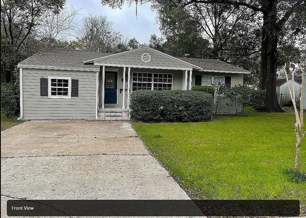 3 bed, 1152 sqft, $1,465 — Photo 1