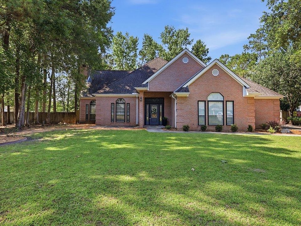 1st image of 106 Beechwood Dr