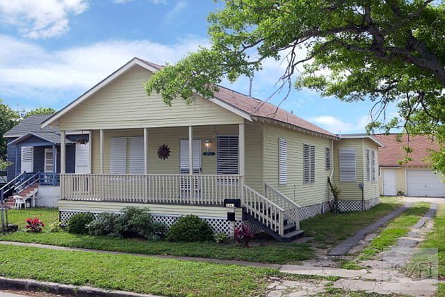 1st image of 4913 Avenue Q