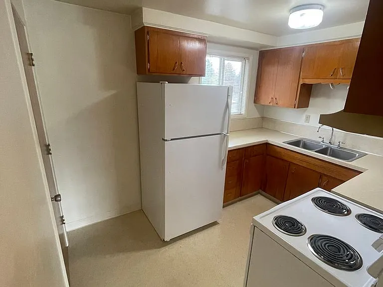 32000 Pineway Rd #14 — Photo 7