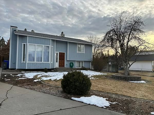 1st image of 3418 E Pineglen Ave