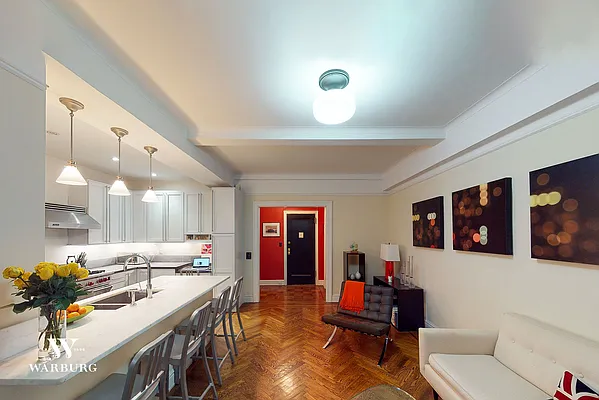 Sold by Warburg | media 4