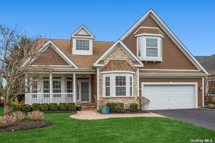 51 Wake Robin Lane, Aquebogue, NY 11931 Zillow
