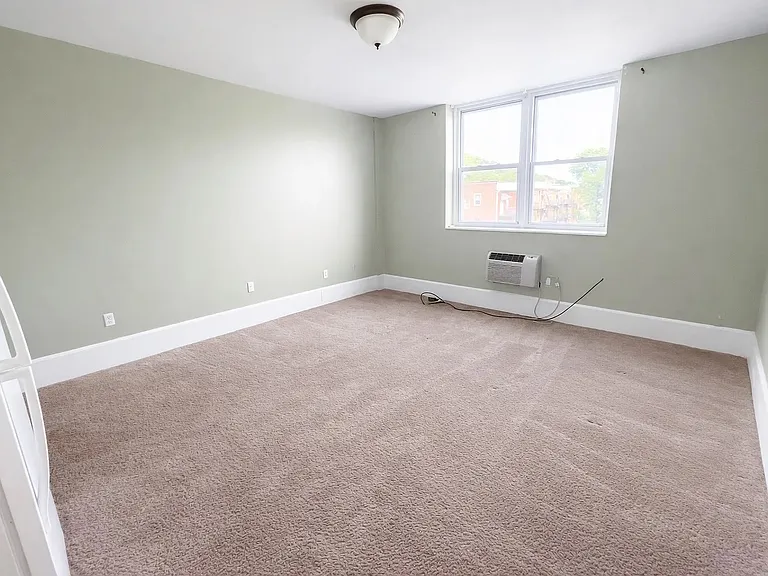 300 Melwood Ave — Photo 9