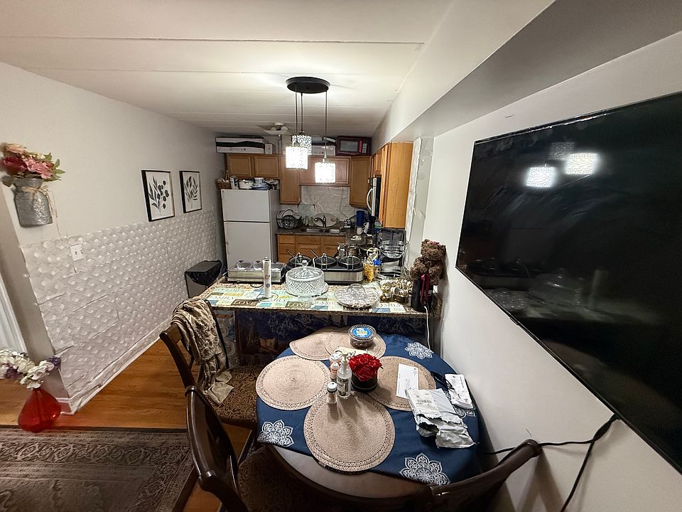 1st image of 2115 W Farwell Ave APT 512