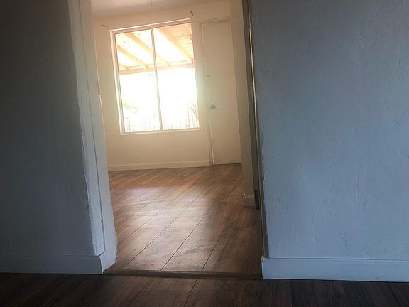 5th image of 3151 E Glenn St
