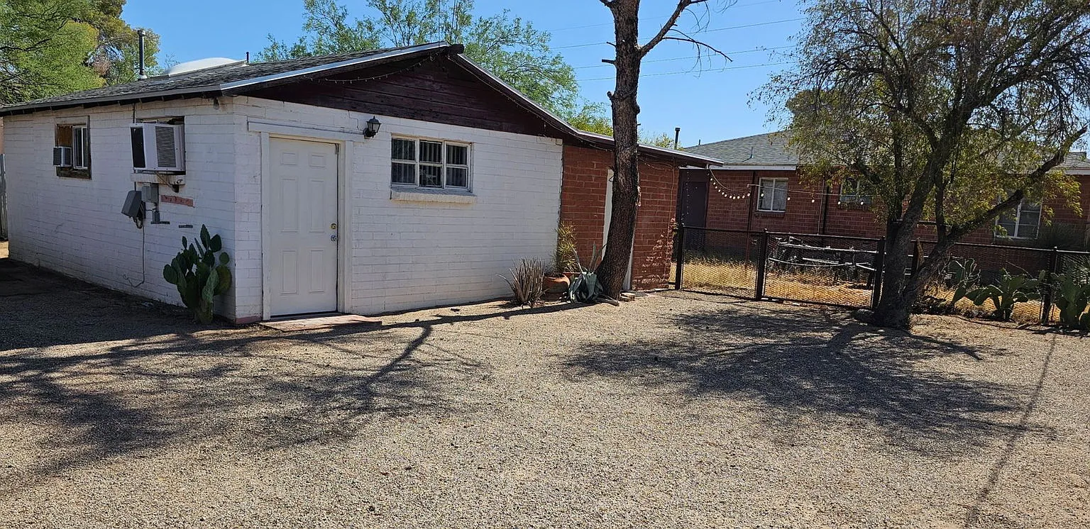2 bed, 2.0 bath, 750 sqft, $1,325 — Photo 2