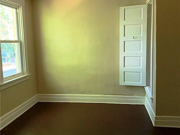4th image of 3119 4th Ave
