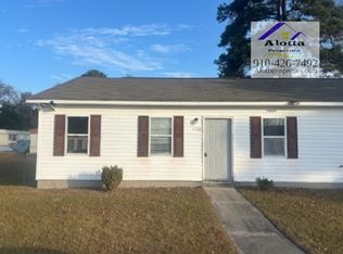 6412 Ezras Ct, Fayetteville, NC 28304