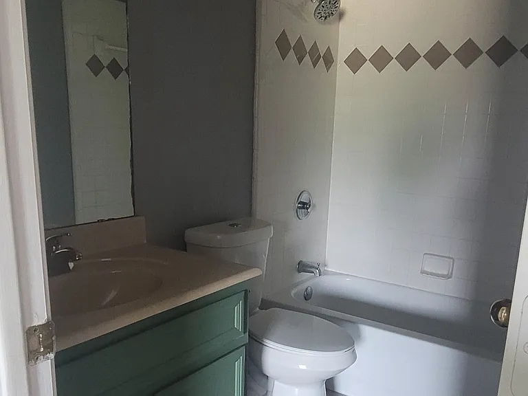 Main bathroom