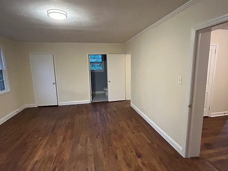 3221 Atkins Dr — Photo 20