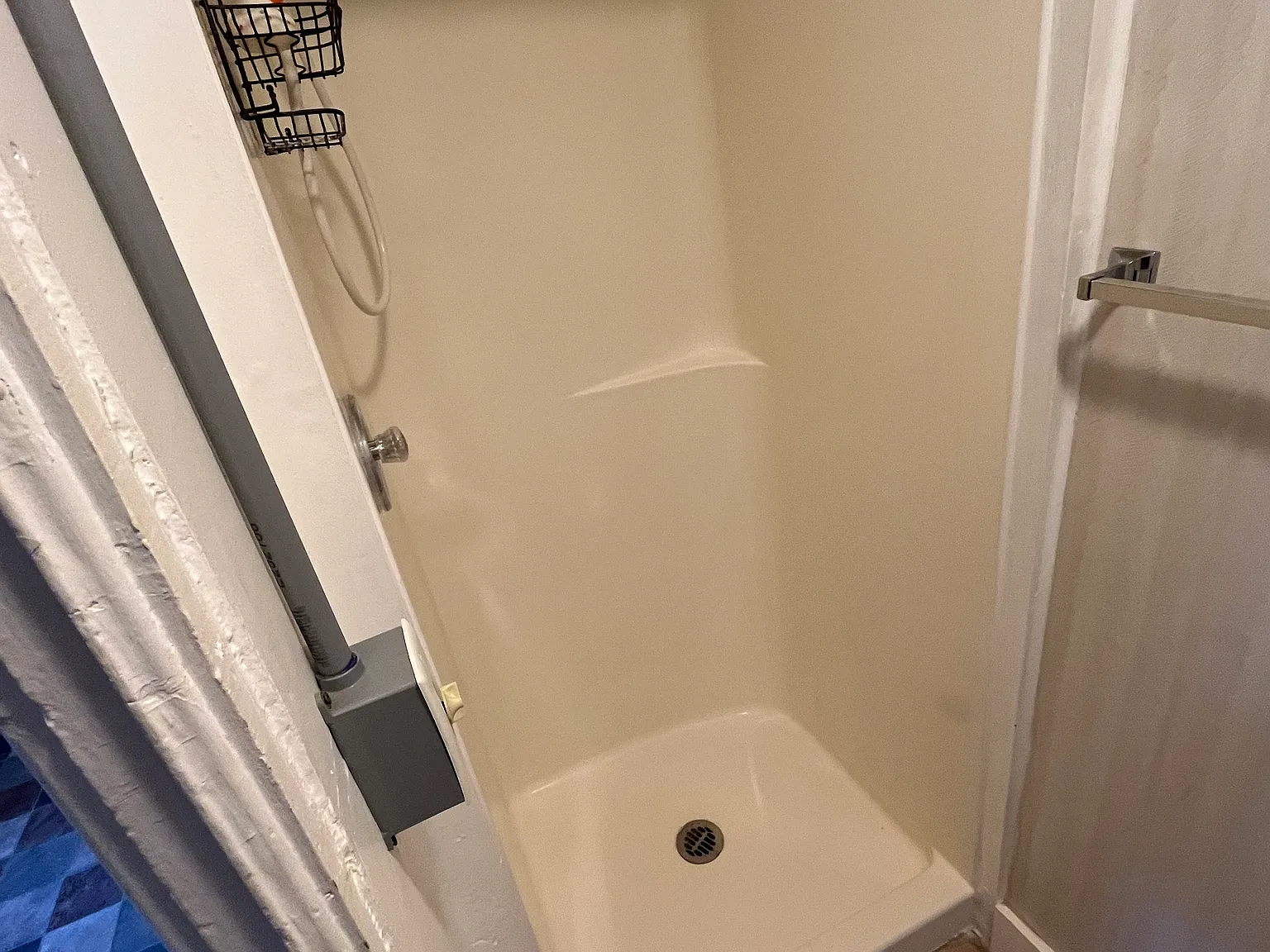Studio, 120 sqft, $750 — Photo 3
