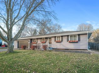 3108 W 87th St, Bloomington, MN 55431