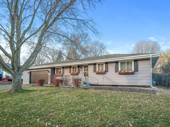 3108 W 87th St, Bloomington, MN 55431