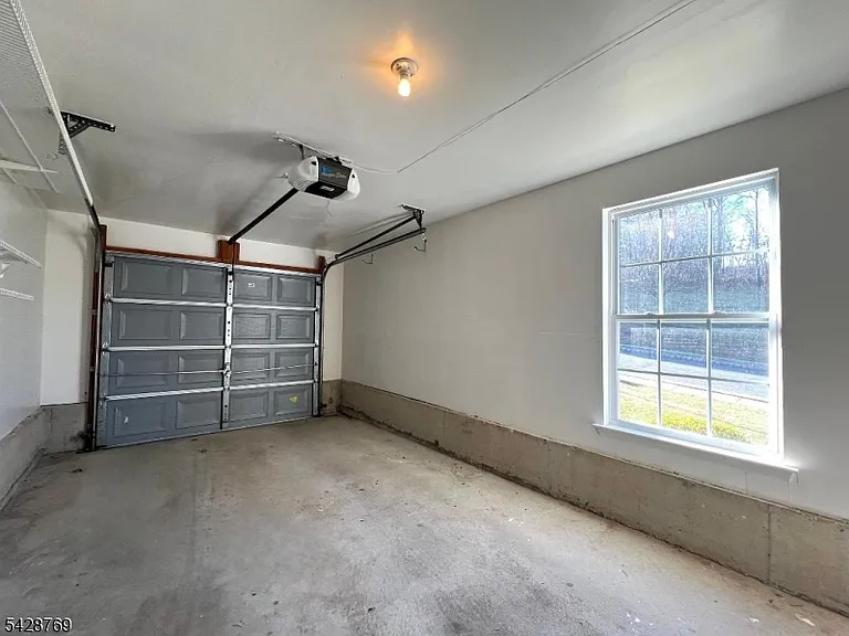 60 Brock Ln — Photo 26