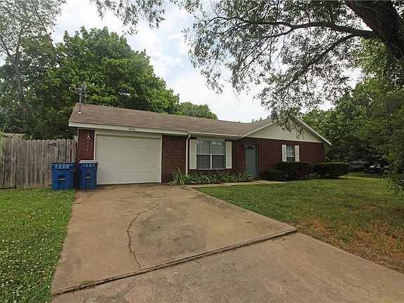 3rd image of 307 SE Lefors St