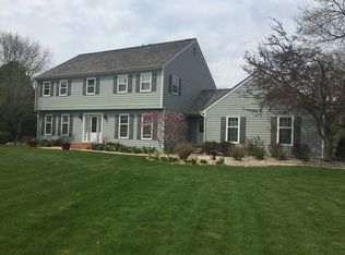 N27W30766 Golf Hills Dr, Pewaukee, WI 53072