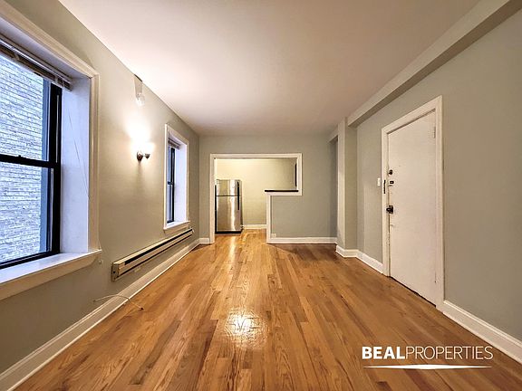 2nd image of 1347 N Dearborn St #1347304