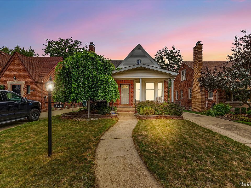1st image of 426 N Rosevere Ave