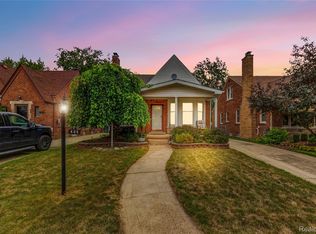 426 N Rosevere Ave, Dearborn, MI 48128