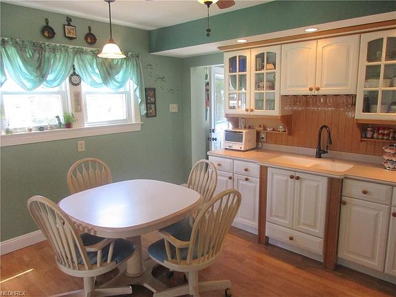 2nd image of 310 7th St