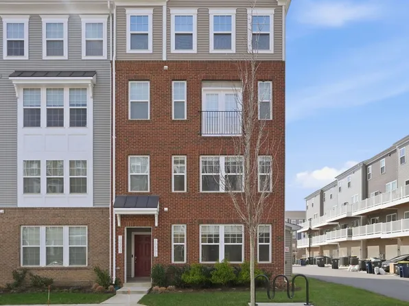 10501 John Glenn St, Lanham, MD 20706