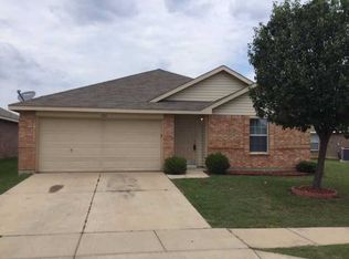 1501 Queens Brook Ln, Fort Worth, TX 76140