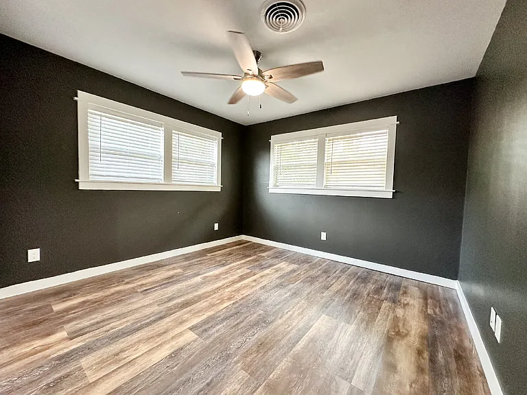 2608 Raleigh Ave — Photo 7