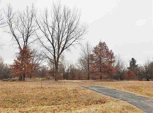 3614 Beaver Ridge Cir, Cedar Falls, IA 50613