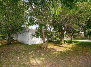 8040 Cecil St, Miami Beach, FL 33141