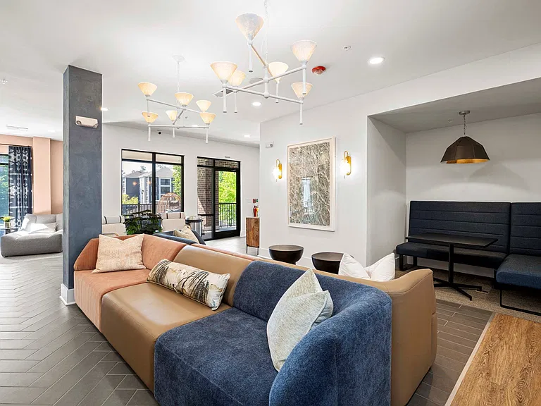 Resident Co-working Lounge