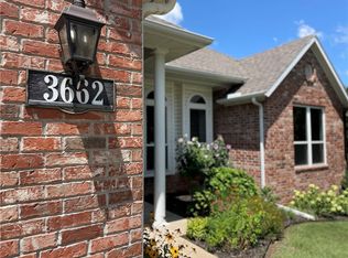 3662 Savannah Ln, Springdale, AR 72762