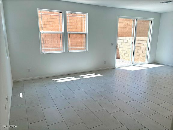 5th image of 753 Cottonwood Hill Pl
