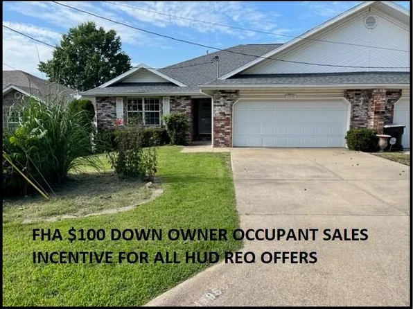 1595 E Redrex Street, Springfield, MO 65804