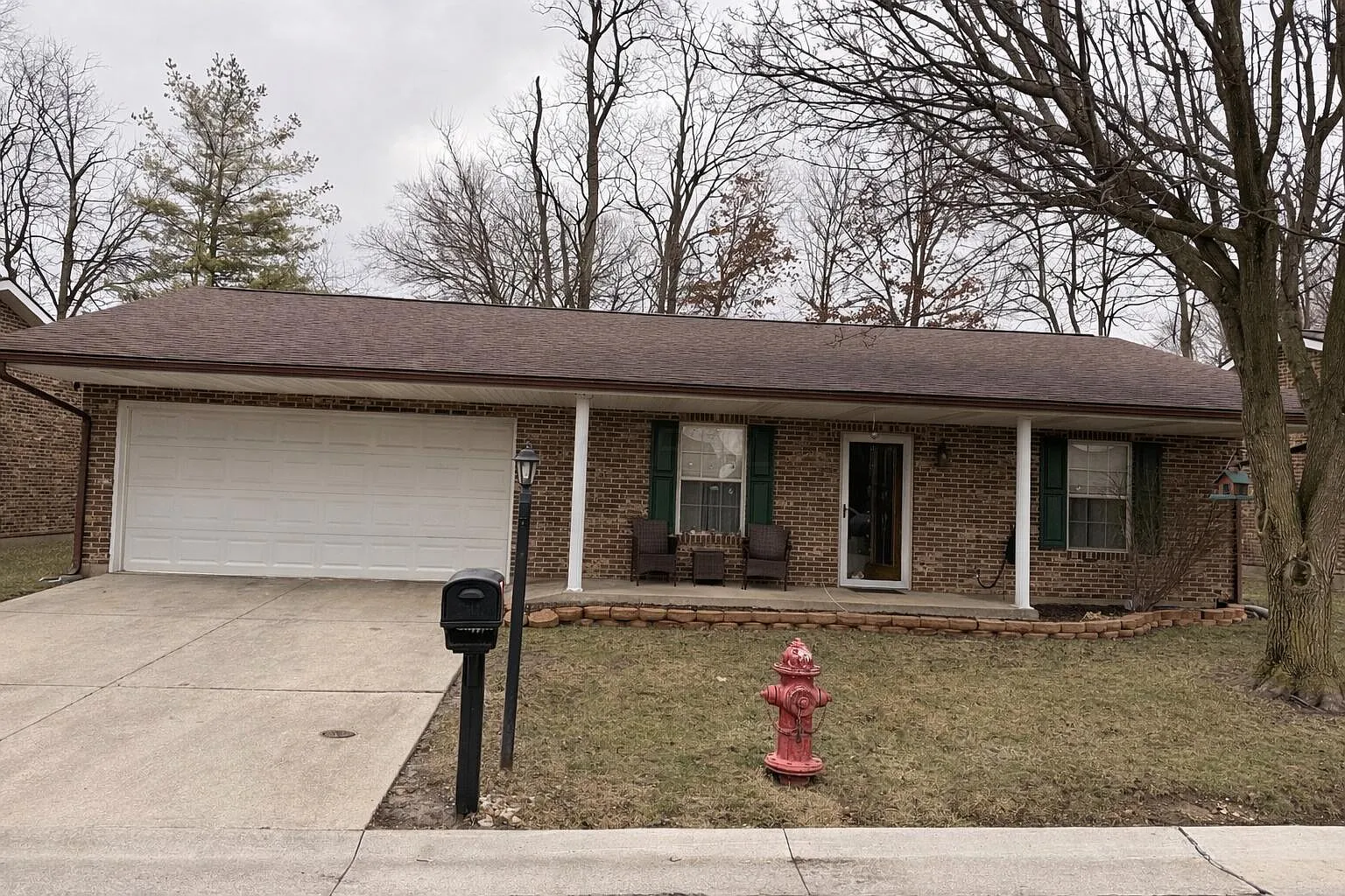 1517 Hawke St photo 1