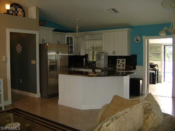 2nd image of 300 NE 31st St