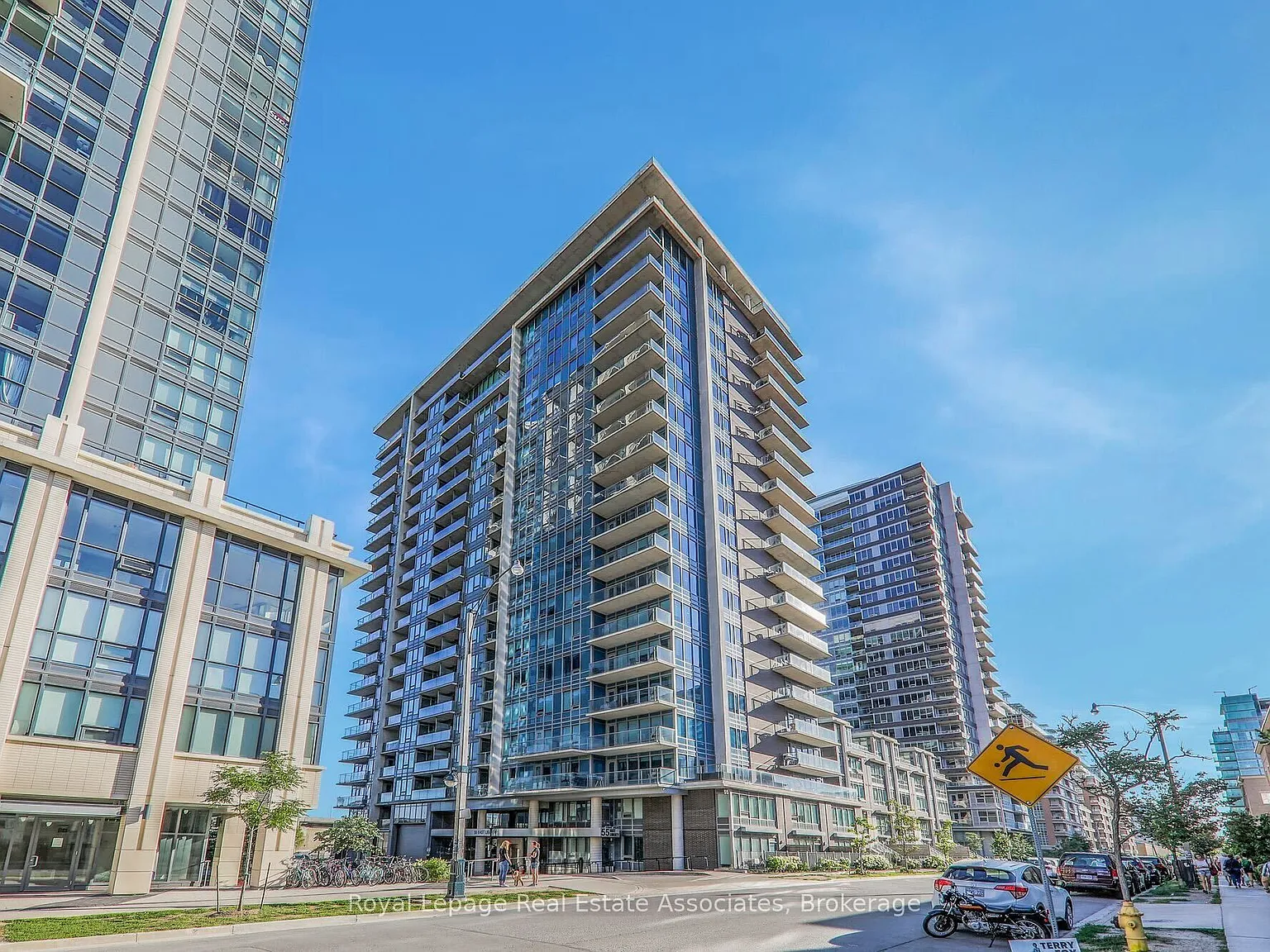 2 bed, $2,497 — Photo 1