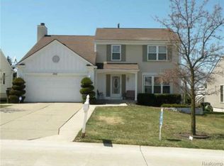 500 Bolinger St, Rochester Hills, MI 48307