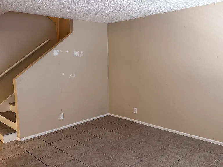411 W Lambert Rd #421-4 — Photo 9