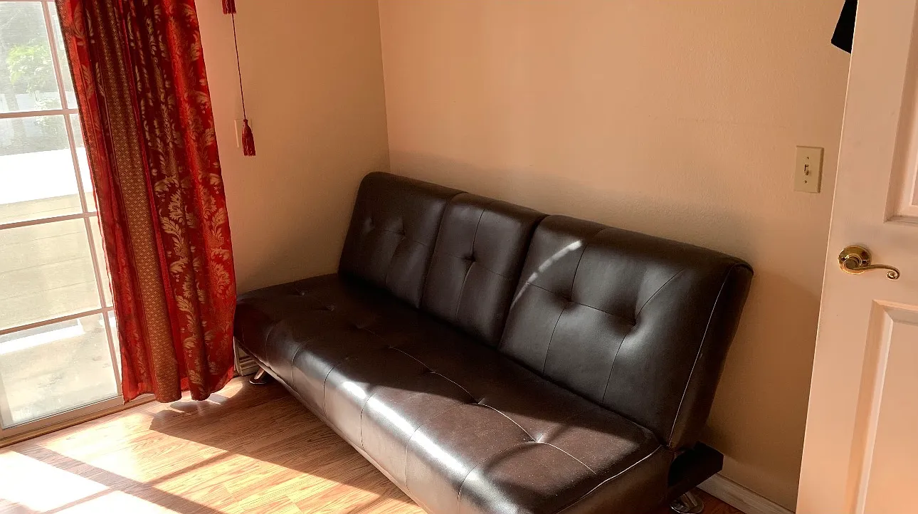 2 bed, 2.5 bath, 1475 sqft, $1,500 — Photo 2