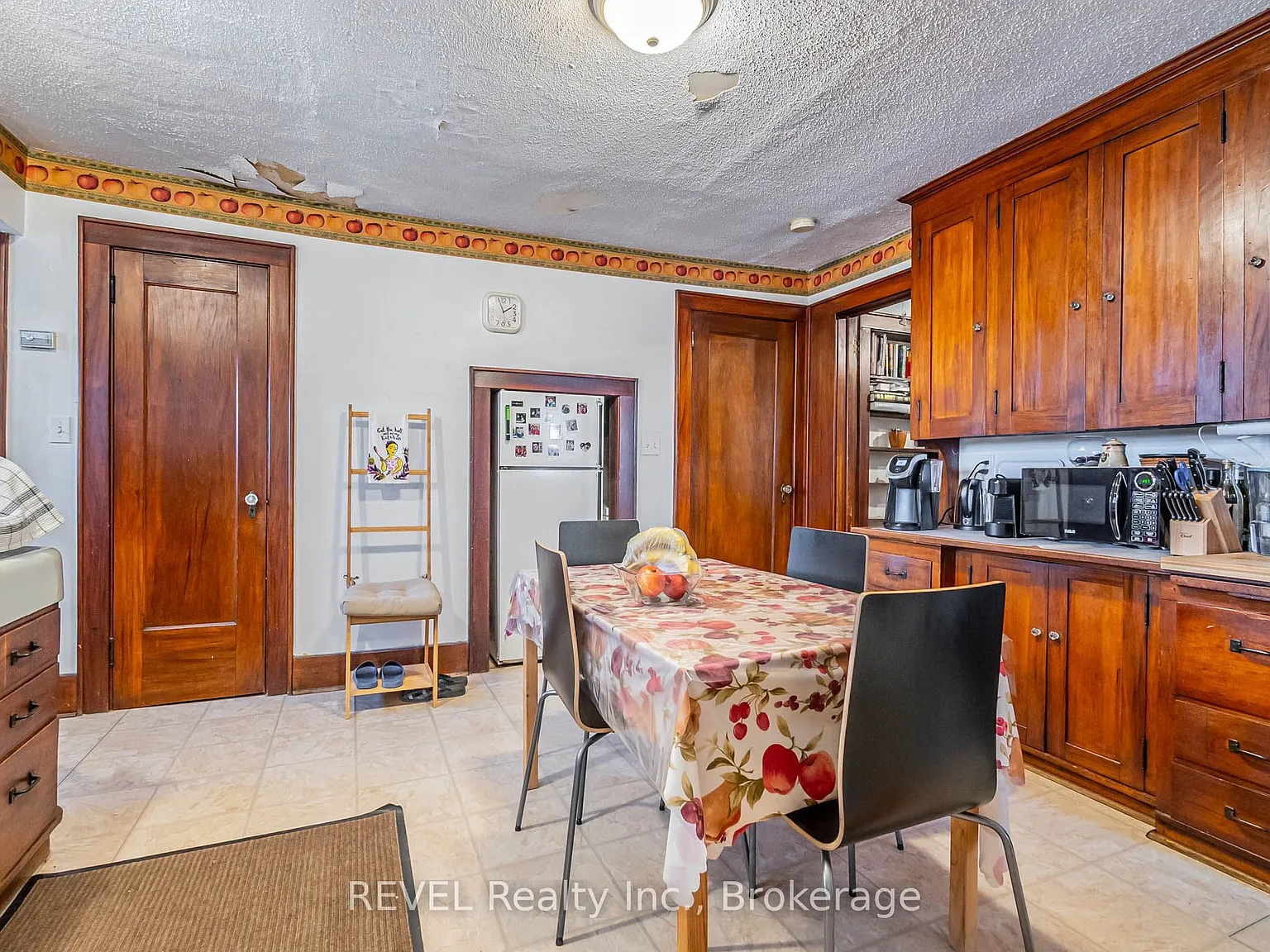 1 bed, $1,375 — Photo 2