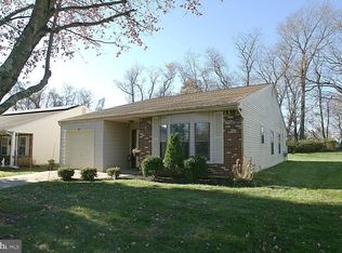 13 Candlelight Cir, Columbus, NJ 08022