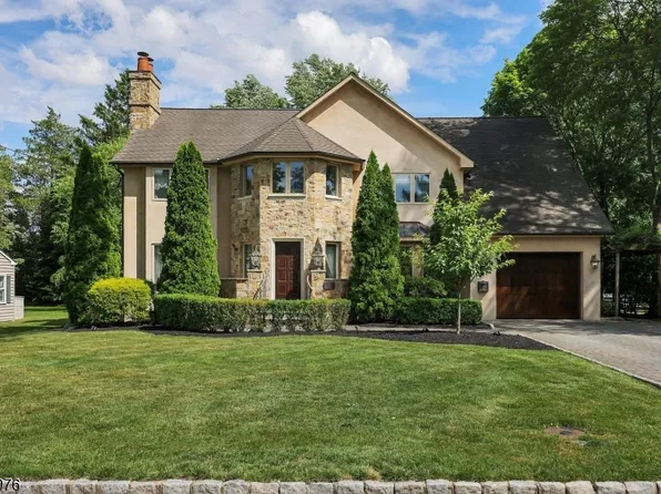 2 Estelle Pl, Cranford Twp., NJ 07016