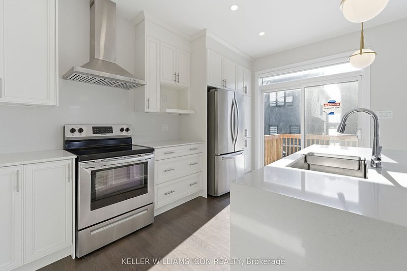 Ottawa House for rent - 4 Bedrooms — photo 9