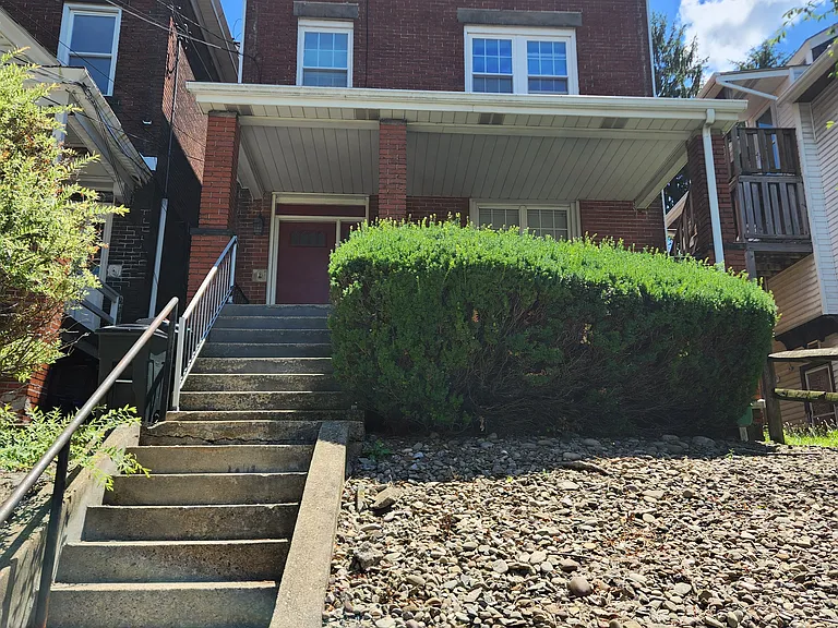 143 Oneida St #2 — Photo 1